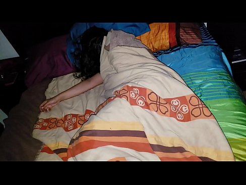 ❤️ Stiefson beréiert seng jonk Stéifmamm wärend hatt schléift. ❤❌ Porno op Porno lb.teenactivewear.ru